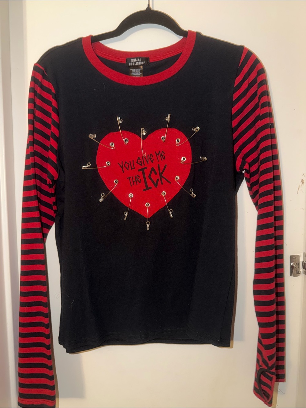 Black & Red Heart Graphic Layered-Look Long Sleeve Tee